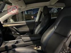 تێسلا مۆدێل 3